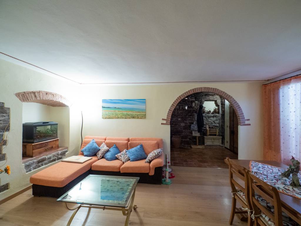 Appartamento in vendita a Pelago, 4 locali, prezzo € 179.000 | PortaleAgenzieImmobiliari.it
