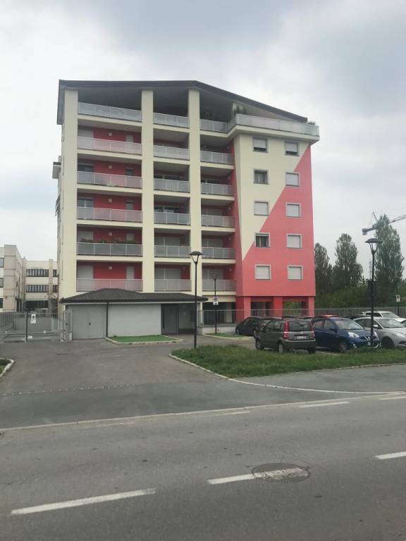 Appartamento in vendita a Novate Milanese, 3 locali, prezzo € 320.000 | CambioCasa.it