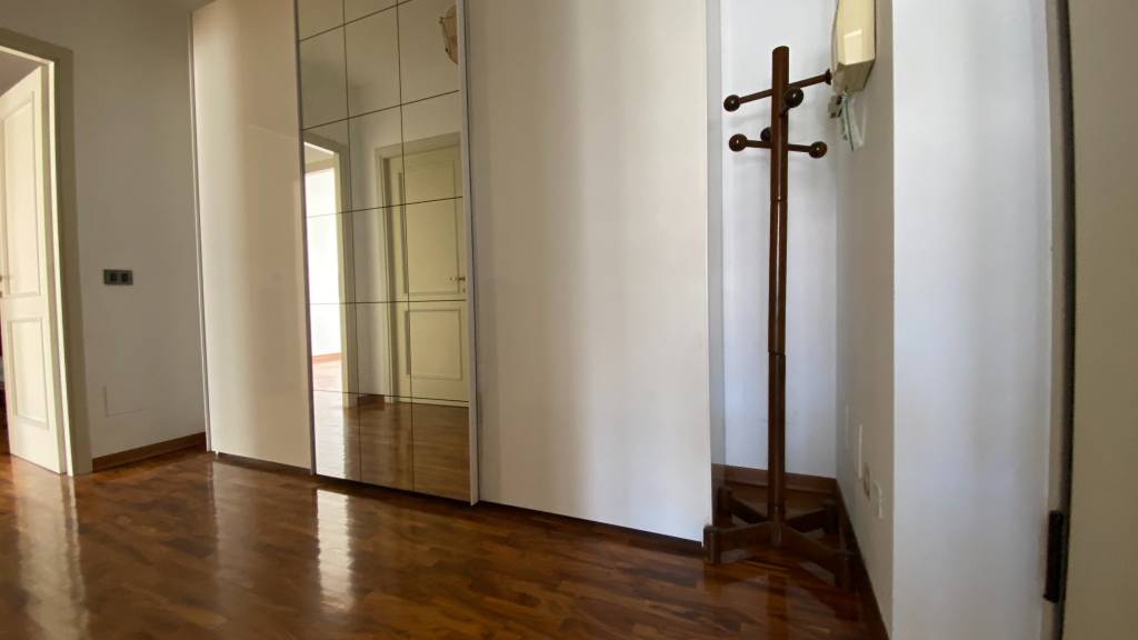 Appartamento in vendita a Cardano al Campo, 2 locali, prezzo € 125.000 | PortaleAgenzieImmobiliari.it