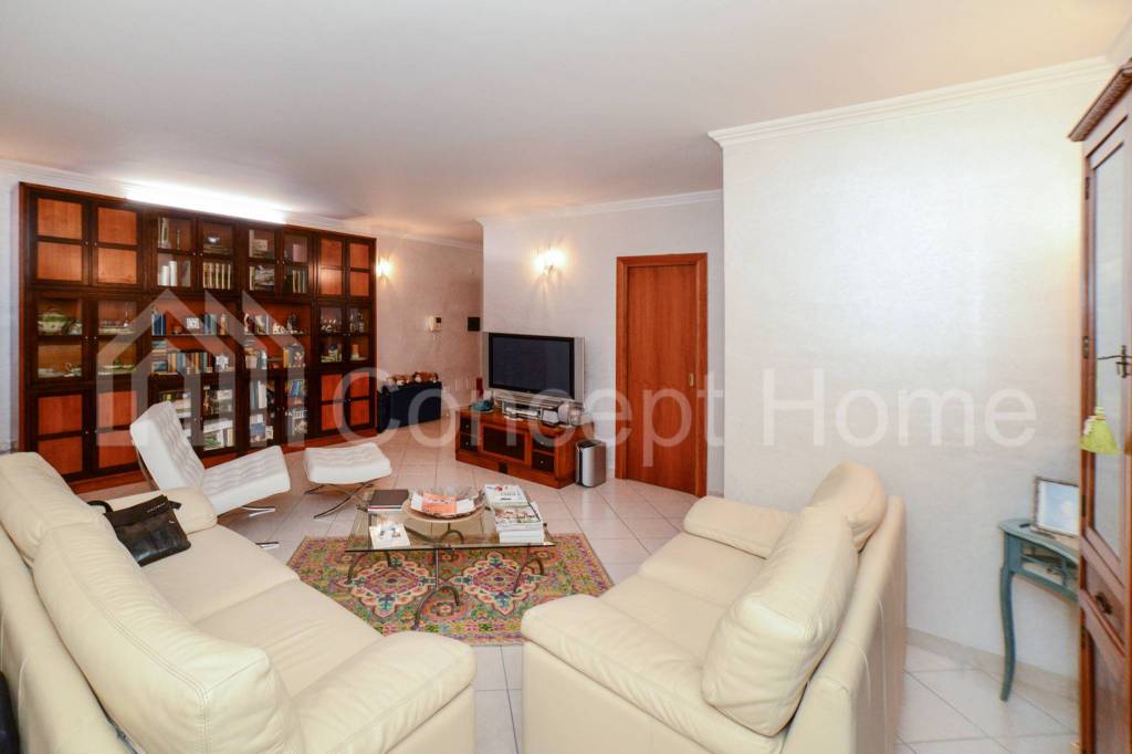 Appartamento in vendita a Roma, 3 locali, zona Zona: 36 . Finocchio, Torre Gaia, Tor Vergata, Borghesiana, prezzo € 259.000 | CambioCasa.it