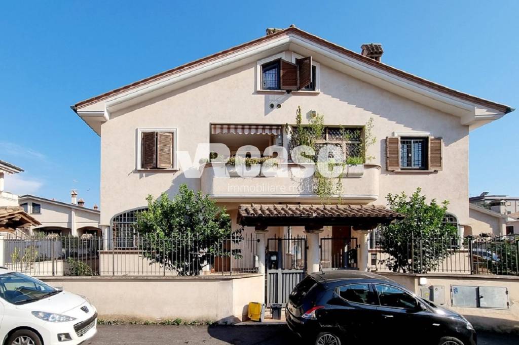 Appartamento in vendita a Roma, 3 locali, zona Zona: 36 . Finocchio, Torre Gaia, Tor Vergata, Borghesiana, prezzo € 229.000 | CambioCasa.it