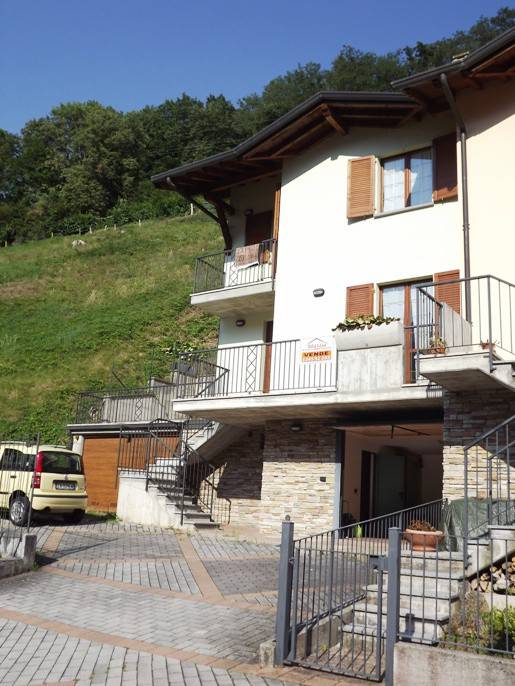 Villa a Schiera in vendita a San Pellegrino Terme, 5 locali, prezzo € 330.000 | PortaleAgenzieImmobiliari.it