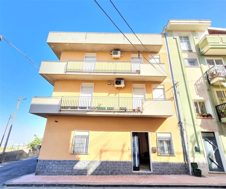 Appartamento in vendita a Carlentini, 6 locali, prezzo € 160.000 | PortaleAgenzieImmobiliari.it