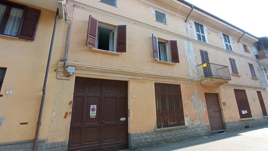 Appartamento in vendita a Gattinara, 4 locali, prezzo € 110.000 | PortaleAgenzieImmobiliari.it