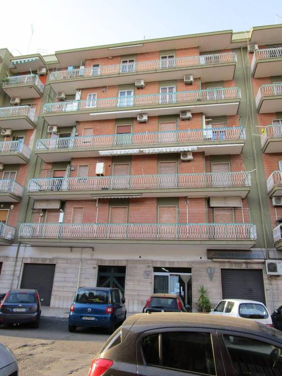 Appartamento in vendita a Taranto, 3 locali, prezzo € 60.000 | PortaleAgenzieImmobiliari.it
