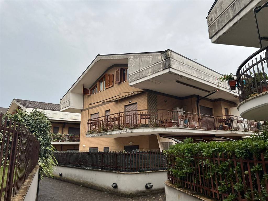 Appartamento in vendita a Valmontone, 2 locali, prezzo € 75.000 | CambioCasa.it