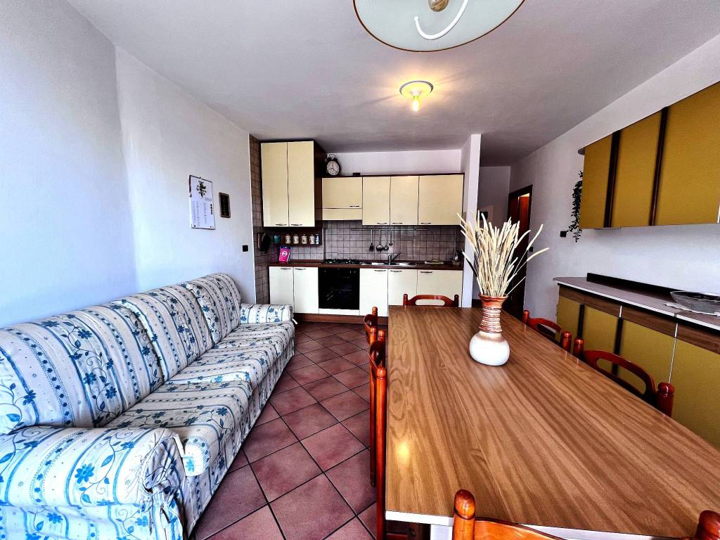 Appartamento in vendita a Stenico, 4 locali, prezzo € 110.000 | CambioCasa.it