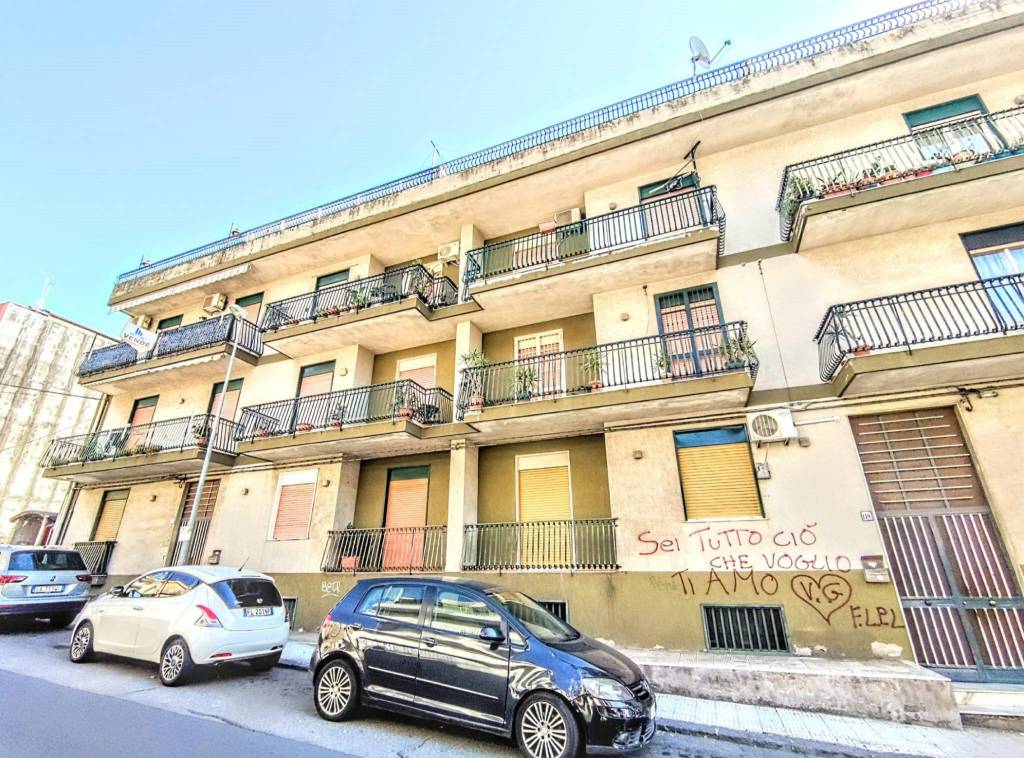 Appartamento in vendita a Aci Catena, 3 locali, prezzo € 118.000 | PortaleAgenzieImmobiliari.it