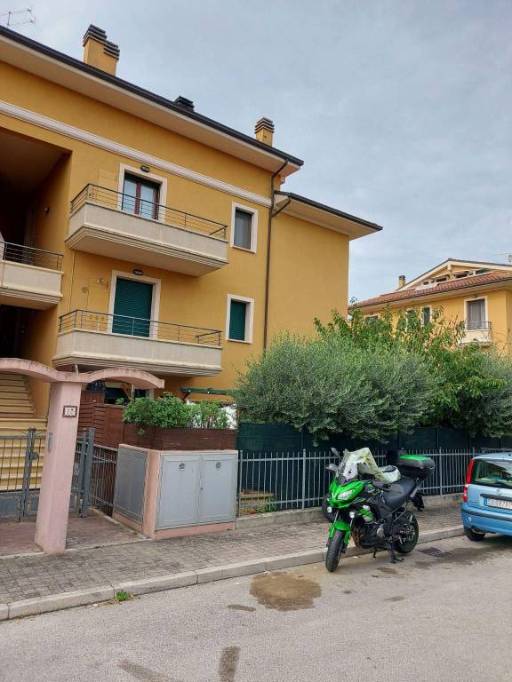 Appartamento in vendita a Tavullia, 3 locali, prezzo € 130.000 | PortaleAgenzieImmobiliari.it