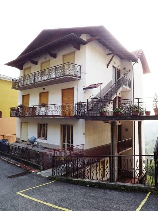 Appartamento in vendita a Rota d'Imagna, 3 locali, prezzo € 23.500 | PortaleAgenzieImmobiliari.it