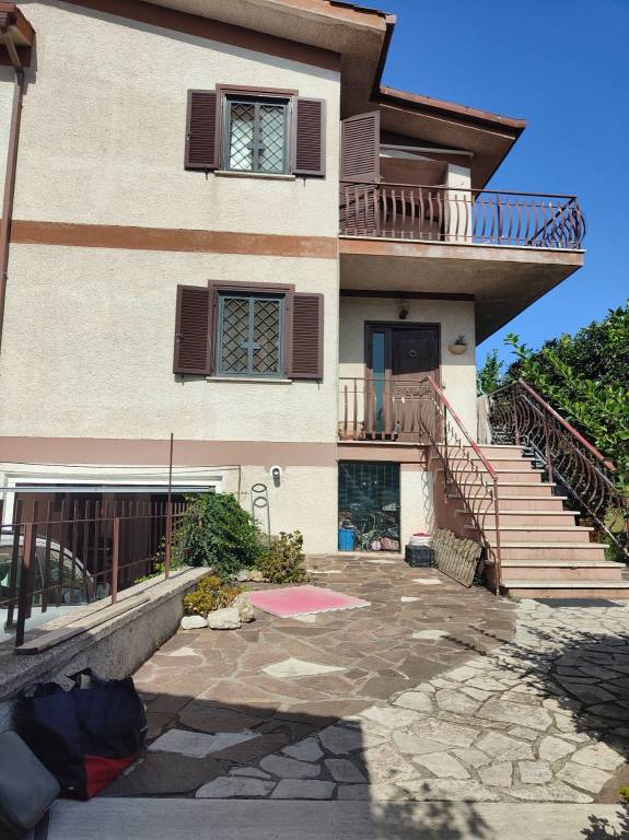 Villa in vendita a Roma, 3 locali, zona Zona: 38 . Acilia, Vitinia, Infernetto, Axa, Casal Palocco, Madonnetta, prezzo € 395.000 | CambioCasa.it