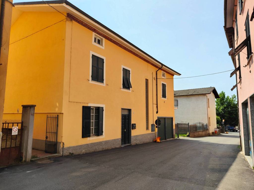 Appartamento in vendita a Mornese, 4 locali, prezzo € 40.000 | CambioCasa.it