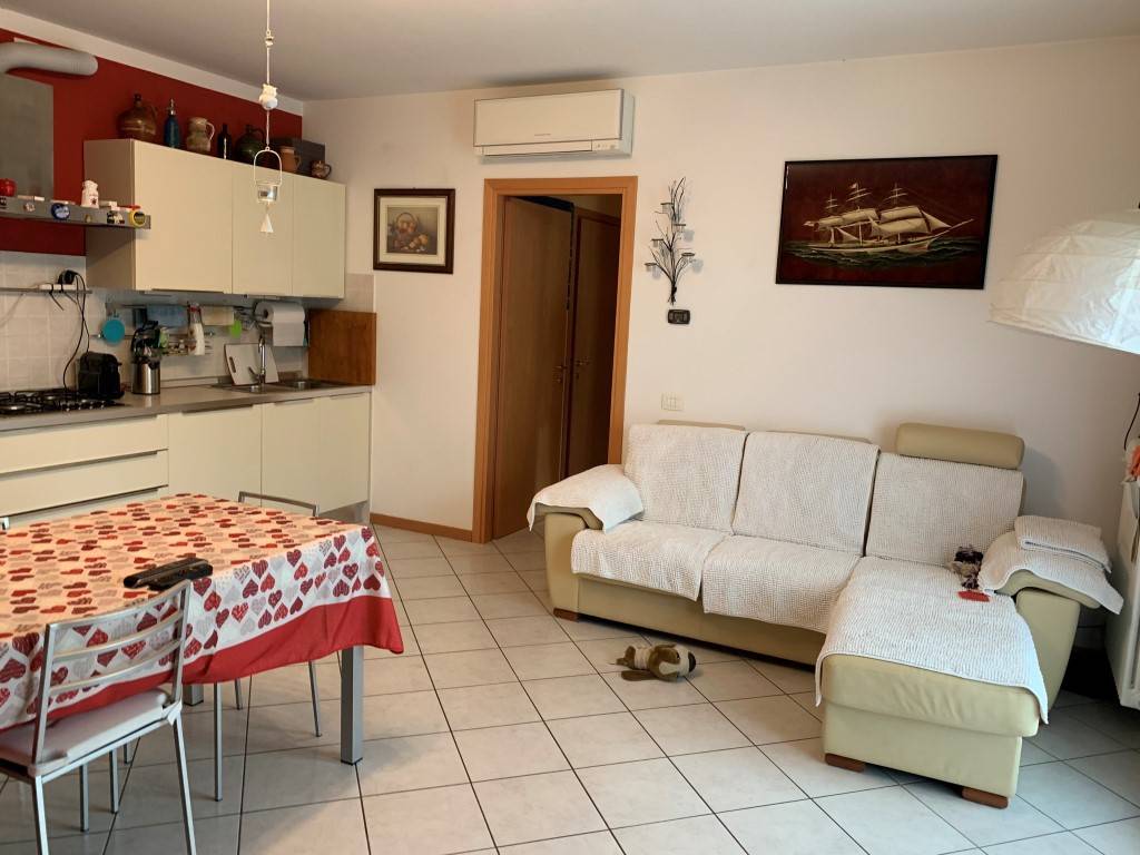 Appartamento in vendita a Camisano Vicentino, 4 locali, prezzo € 162.000 | PortaleAgenzieImmobiliari.it