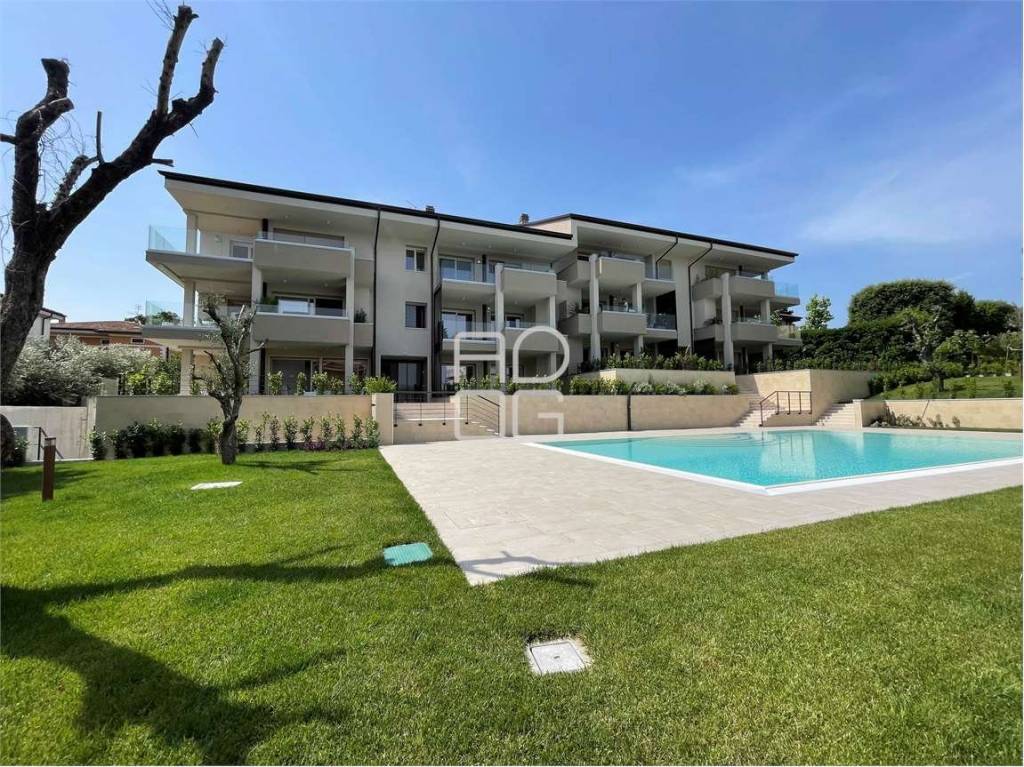 Appartamento in vendita a Desenzano del Garda, 3 locali, prezzo € 530.000 | PortaleAgenzieImmobiliari.it