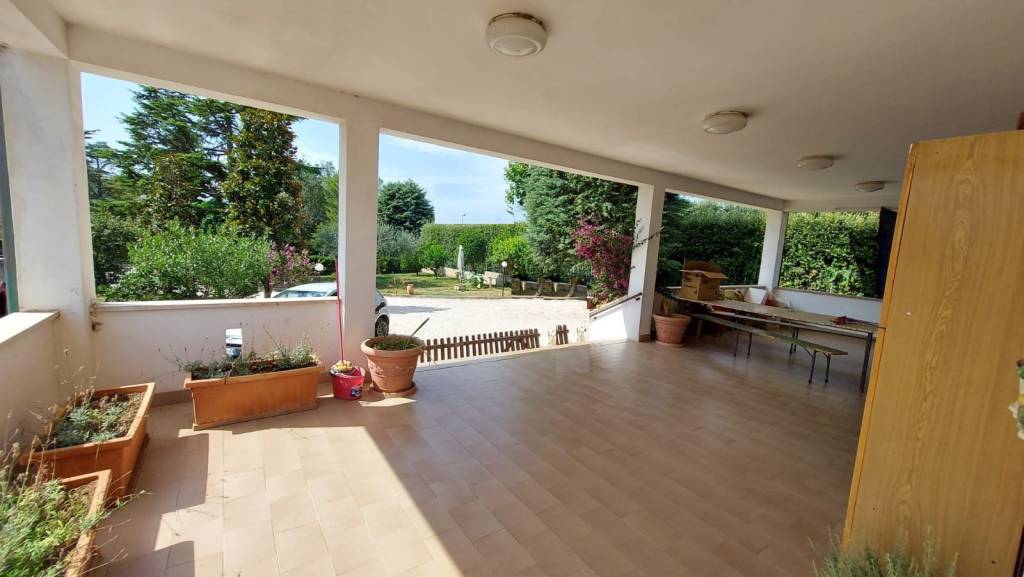 Appartamento in vendita a Civitanova Marche, 6 locali, prezzo € 420.000 | PortaleAgenzieImmobiliari.it