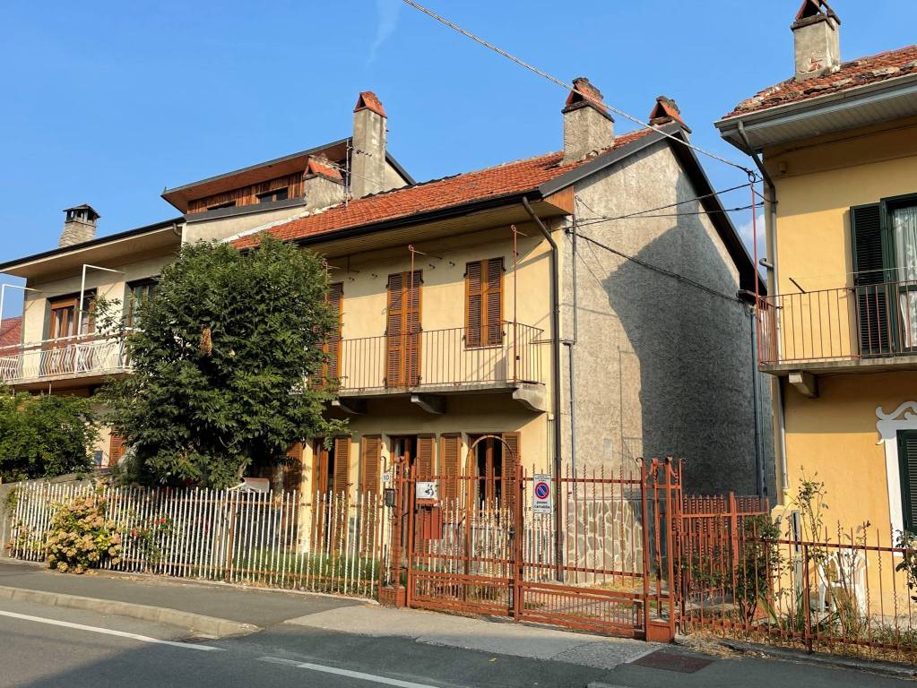 Appartamento in vendita a Sant'Antonino di Susa, 3 locali, prezzo € 62.000 | PortaleAgenzieImmobiliari.it