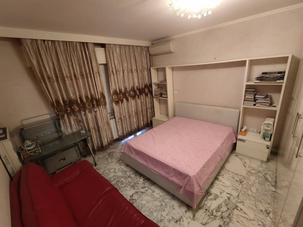 Appartamento in vendita a Roma, 3 locali, zona Zona: 16 . Appia nuova - Alberone - Colli Albani, prezzo € 239.000 | CambioCasa.it