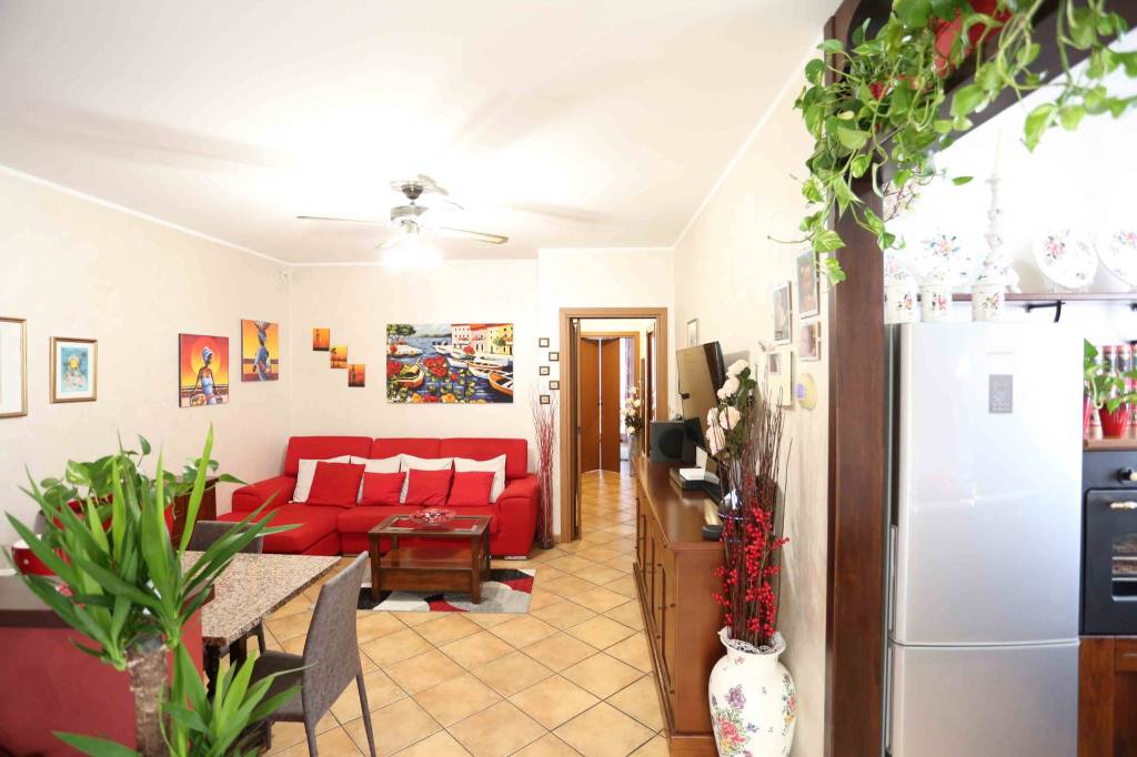 Appartamento in vendita a Massalengo, 3 locali, prezzo € 140.000 | CambioCasa.it