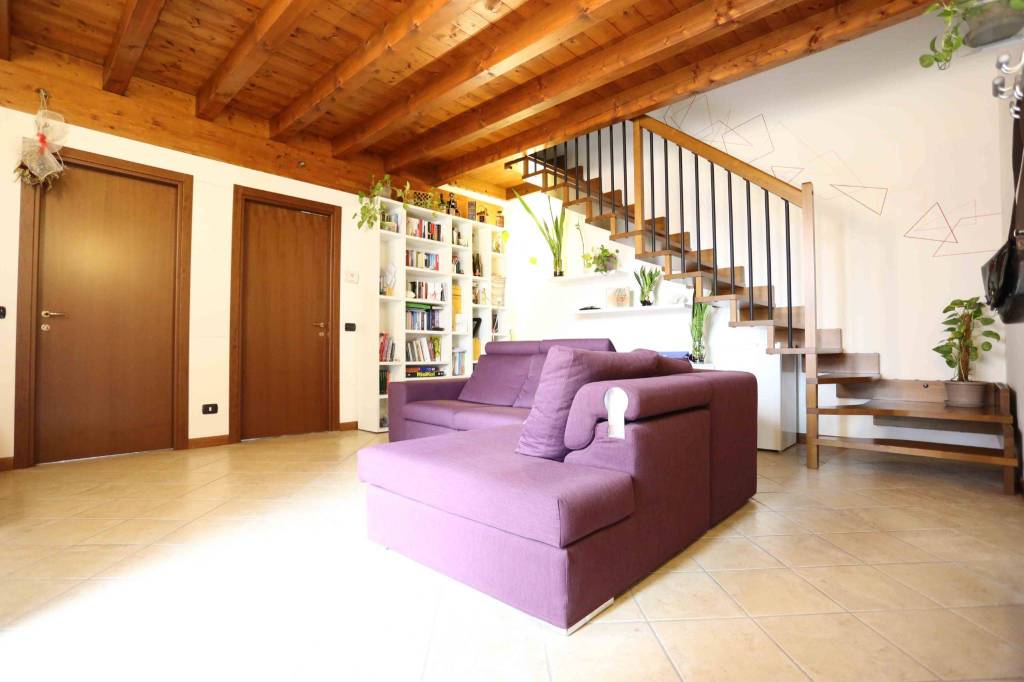 Appartamento in vendita a Massalengo, 3 locali, prezzo € 140.000 | CambioCasa.it