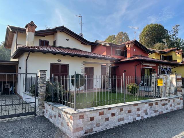 Villa in vendita a Varallo Pombia, 4 locali, prezzo € 258.000 | PortaleAgenzieImmobiliari.it