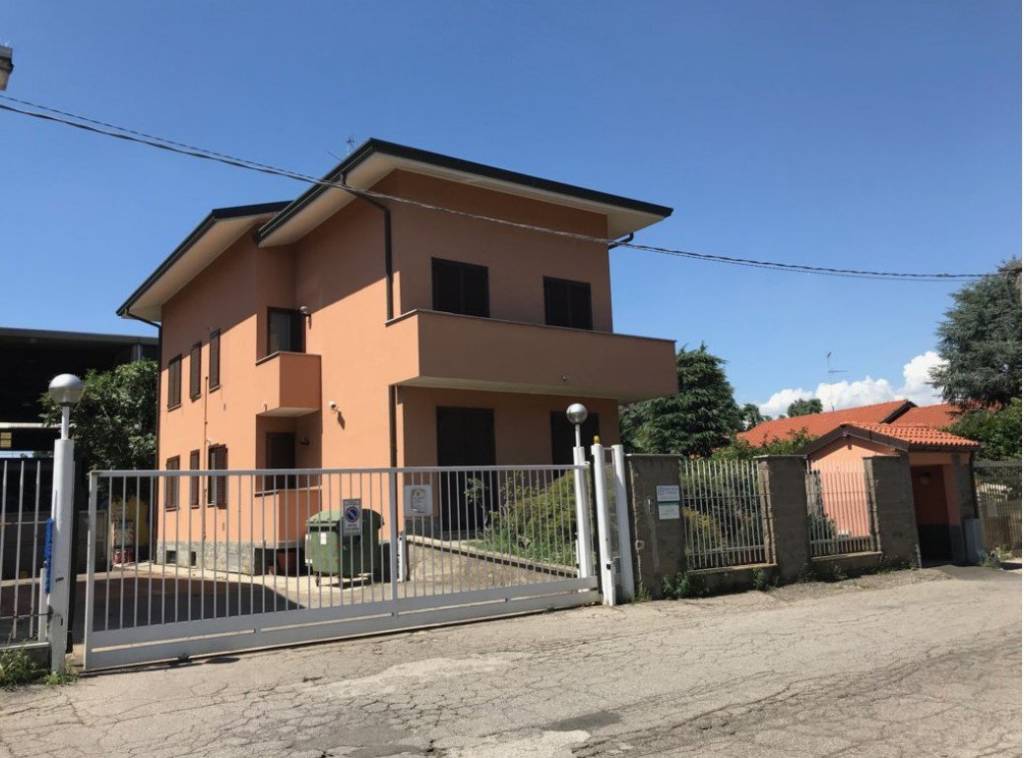 Appartamento in vendita a Pogliano Milanese, 3 locali, prezzo € 82.500 | CambioCasa.it