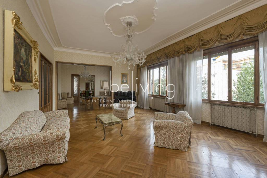 Appartamento in affitto a Roma, 10 locali, prezzo € 3.900 | CambioCasa.it