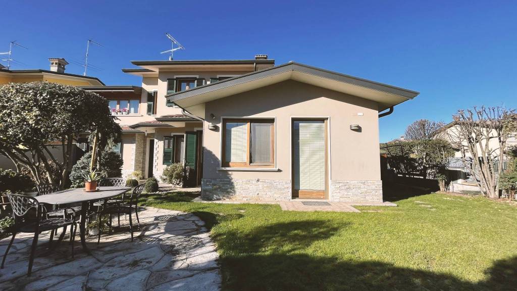 Villa in vendita a Calvisano, 6 locali, prezzo € 345.000 | PortaleAgenzieImmobiliari.it