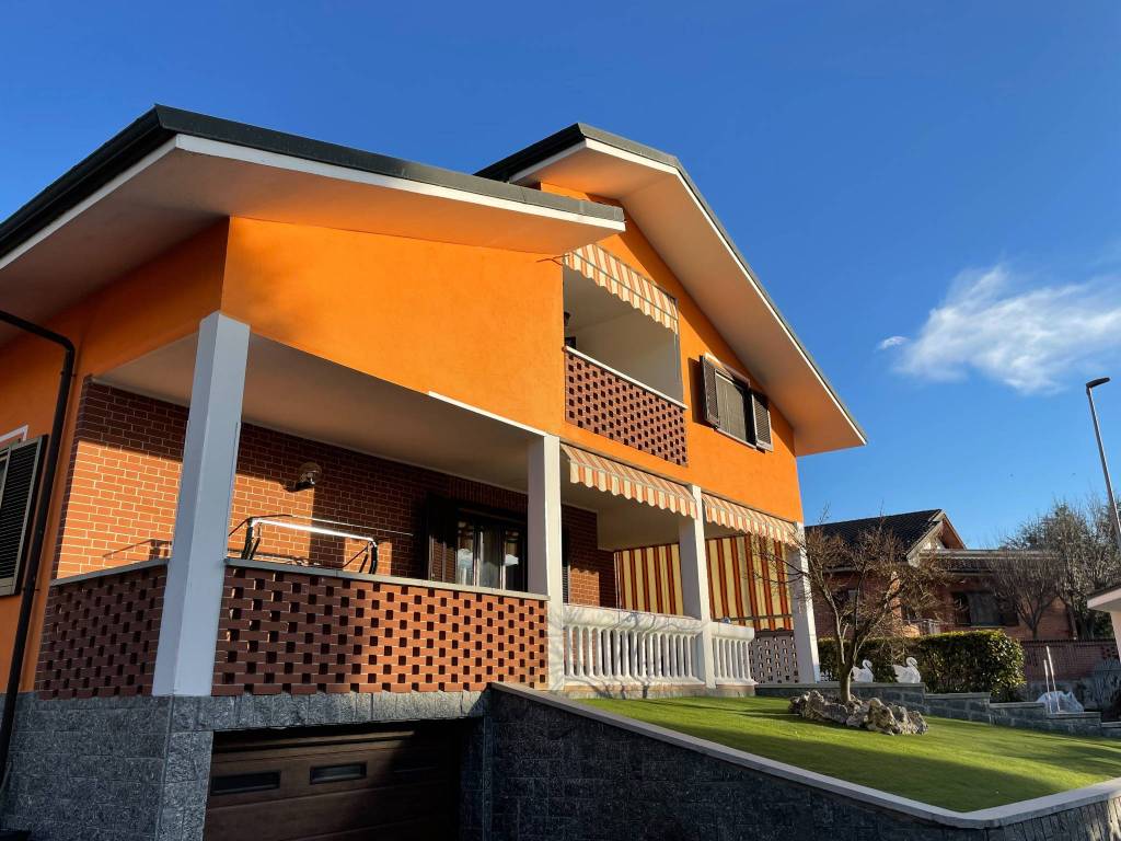 Villa in vendita a Poirino, 5 locali, prezzo € 345.000 | PortaleAgenzieImmobiliari.it