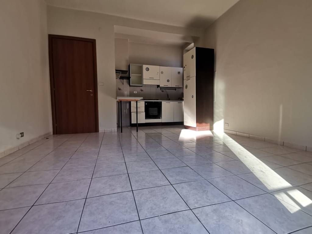 Appartamento in affitto a Alba, 3 locali, prezzo € 450 | CambioCasa.it