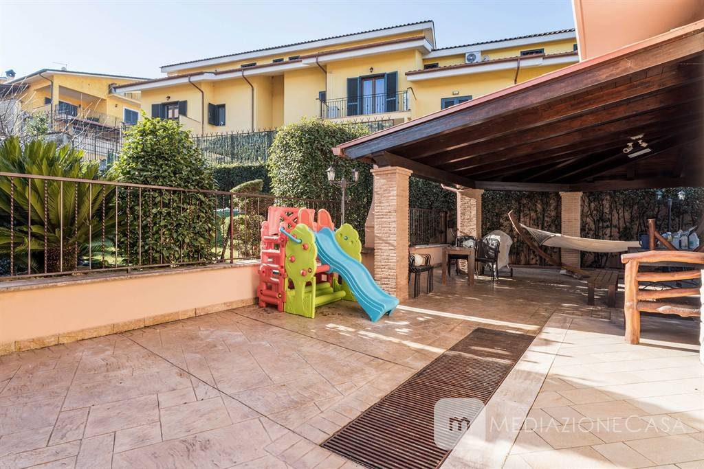 Villa a Schiera in vendita a Labico, 4 locali, prezzo € 209.000 | CambioCasa.it