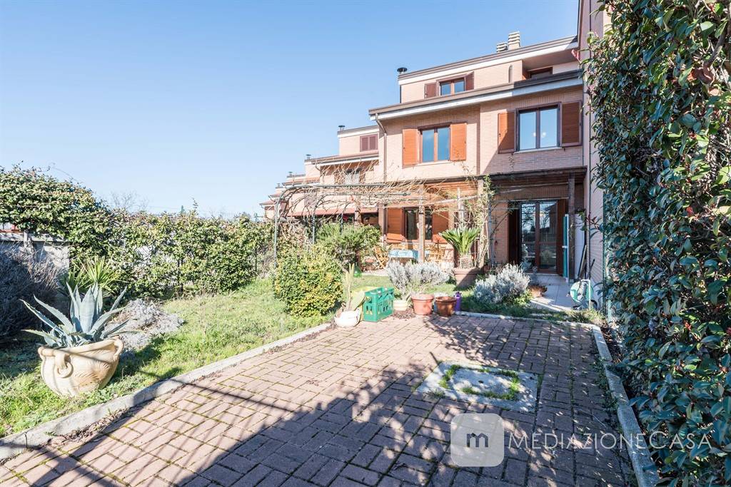 Villa a Schiera in vendita a Gallicano nel Lazio, 5 locali, prezzo € 159.000 | CambioCasa.it