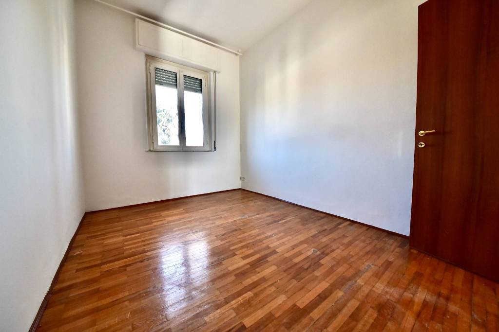 Appartamento in vendita a Cusano Milanino, 4 locali, prezzo € 250.000 | CambioCasa.it