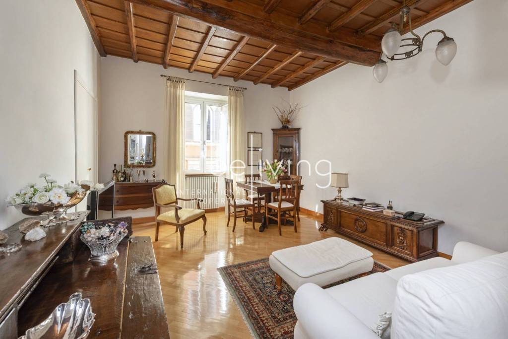Appartamento in vendita a Roma, 2 locali, zona Zona: 25 . Trastevere - Testaccio, prezzo € 510.000 | CambioCasa.it