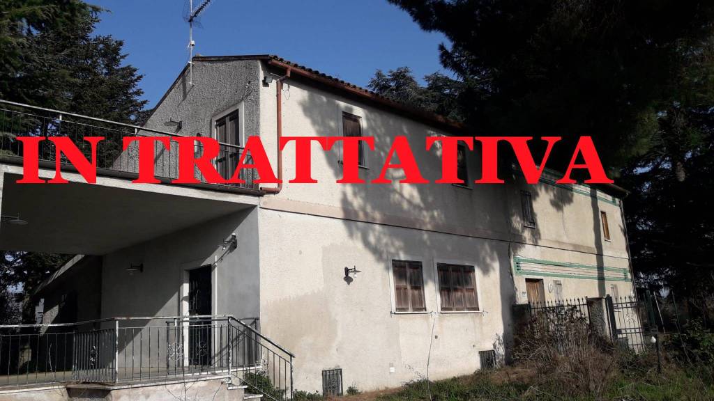 Villa in vendita a Palestrina, 9999 locali, prezzo € 170.000 | CambioCasa.it