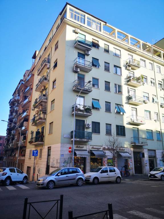 Appartamento in vendita a Roma, 4 locali, zona Zona: 10 . Pigneto, Largo Preneste, prezzo € 240.000 | CambioCasa.it