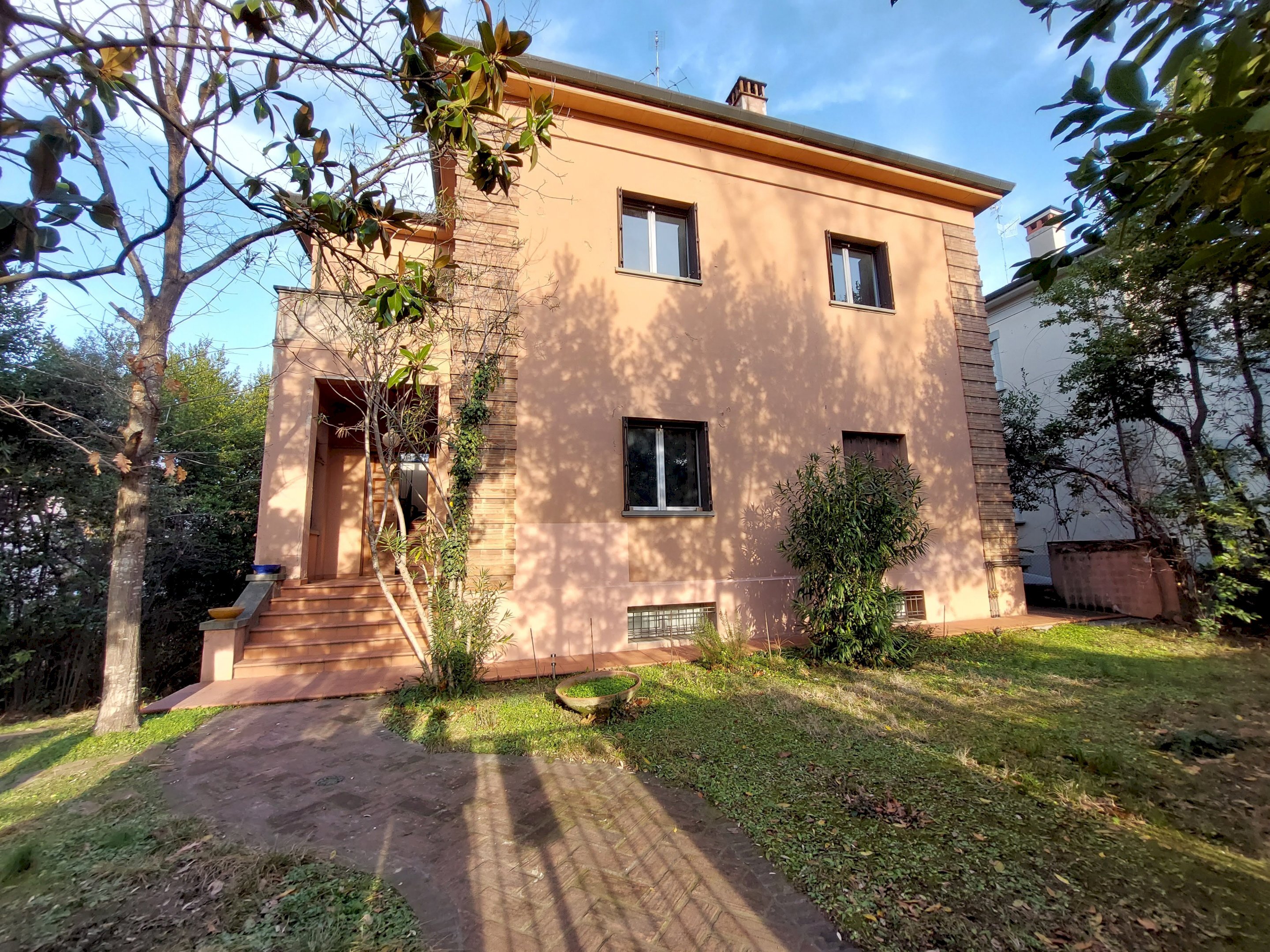 Villa in vendita a Imola, 1 locali, prezzo € 635.000 | PortaleAgenzieImmobiliari.it