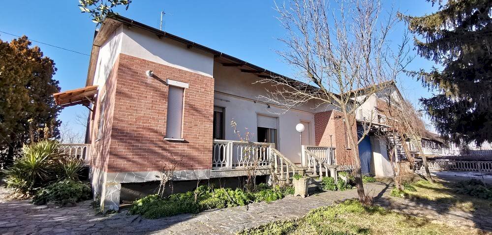 Villa in vendita a Montegrosso d'Asti, 1 locali, prezzo € 105.000 | PortaleAgenzieImmobiliari.it