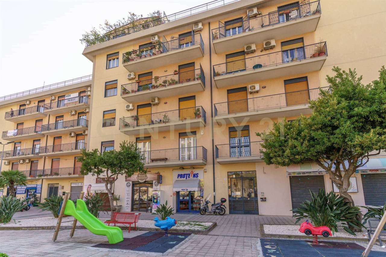Appartamento in vendita a Tremestieri Etneo, 7 locali, prezzo € 239.000 | PortaleAgenzieImmobiliari.it