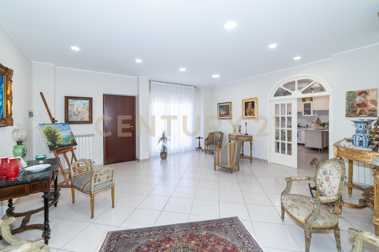 Appartamento in vendita a Paternò, 4 locali, prezzo € 112.000 | PortaleAgenzieImmobiliari.it