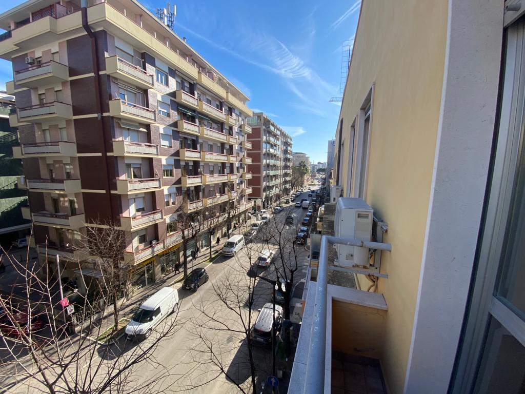 Appartamento in vendita a Pescara, 5 locali, prezzo € 149.000 | PortaleAgenzieImmobiliari.it
