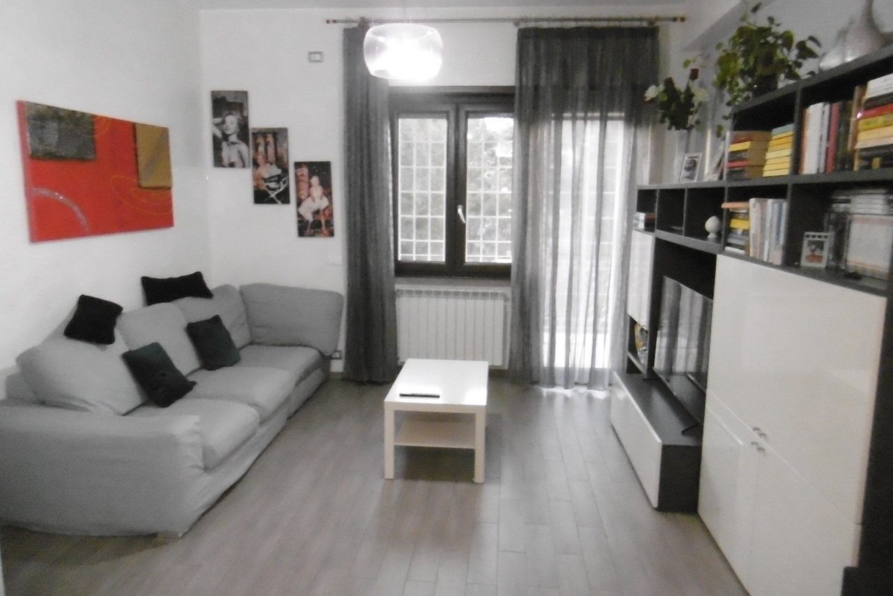 Appartamento in vendita a Roma, 6 locali, prezzo € 289.000 | PortaleAgenzieImmobiliari.it