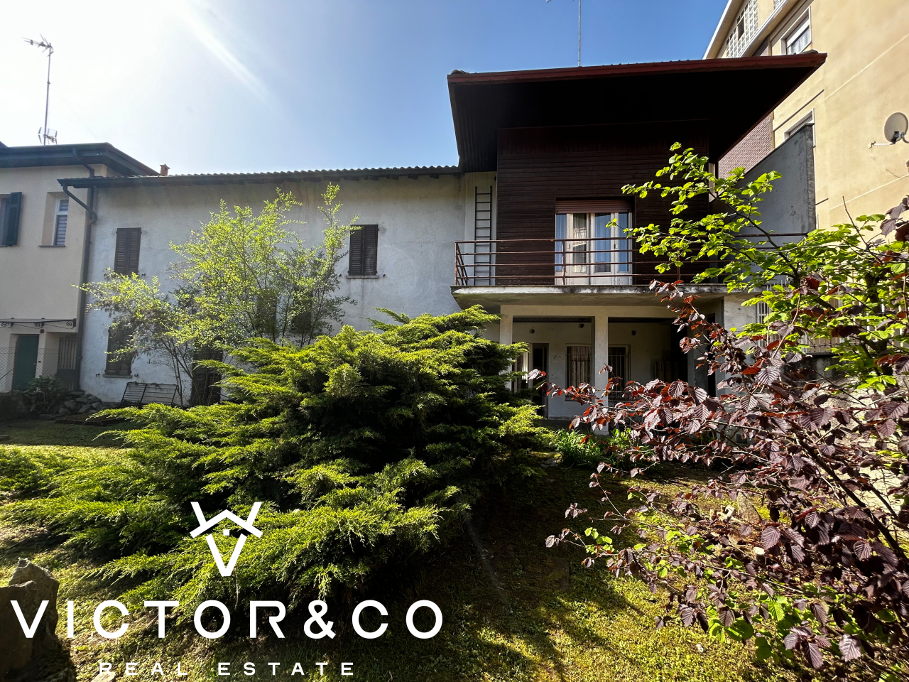 Villa in vendita a Vergiate, 13 locali, prezzo € 227.000 | PortaleAgenzieImmobiliari.it