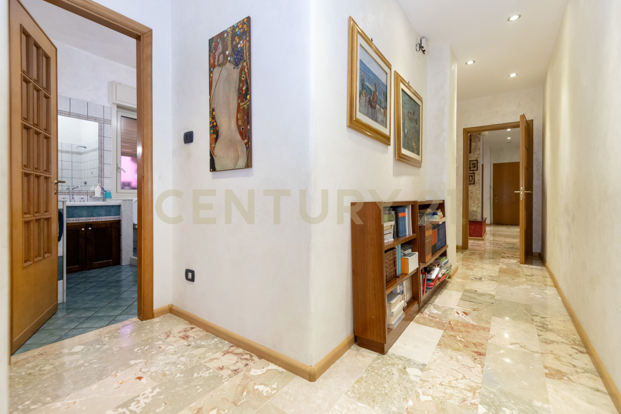 Appartamento in vendita a San Giovanni la Punta, 7 locali, prezzo € 149.000 | PortaleAgenzieImmobiliari.it