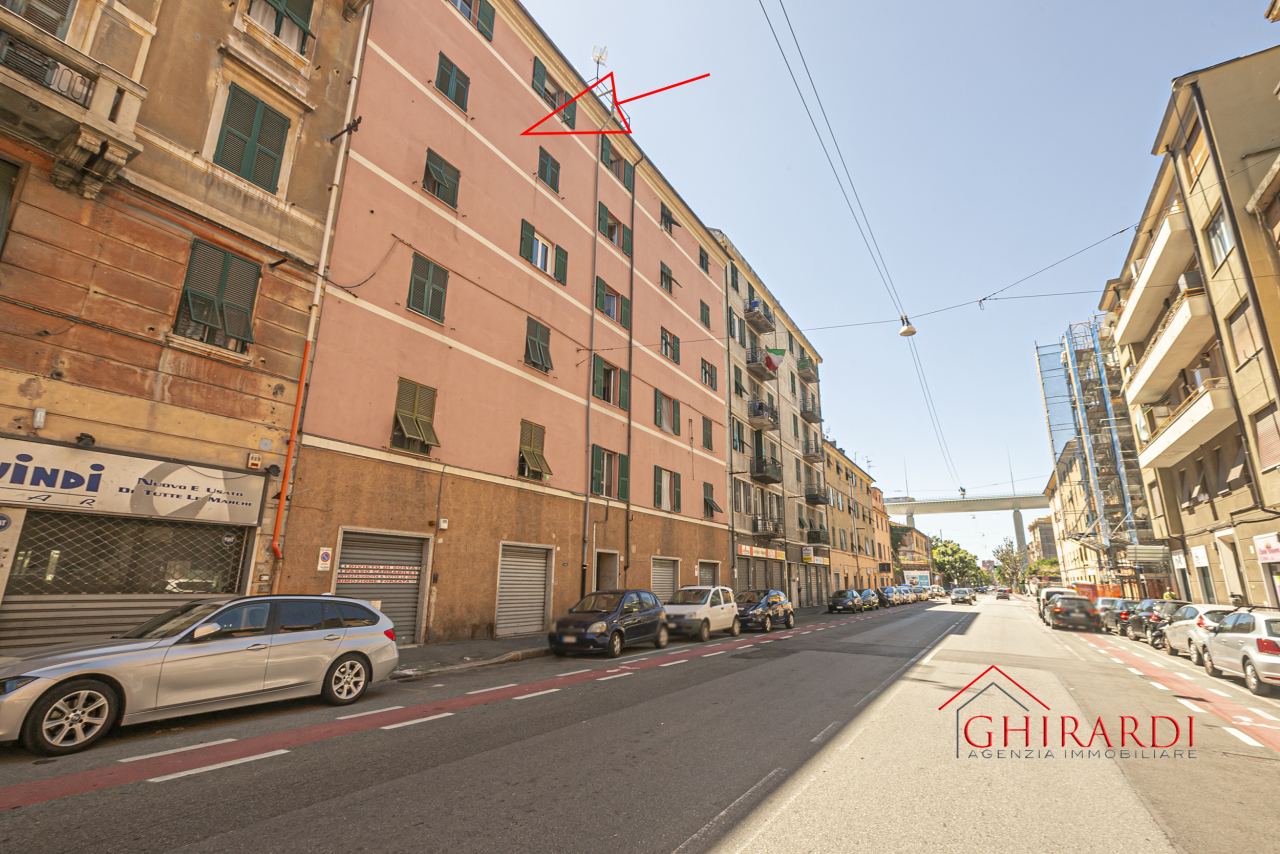 Appartamento in vendita a Genova, 5 locali, prezzo € 65.000 | PortaleAgenzieImmobiliari.it