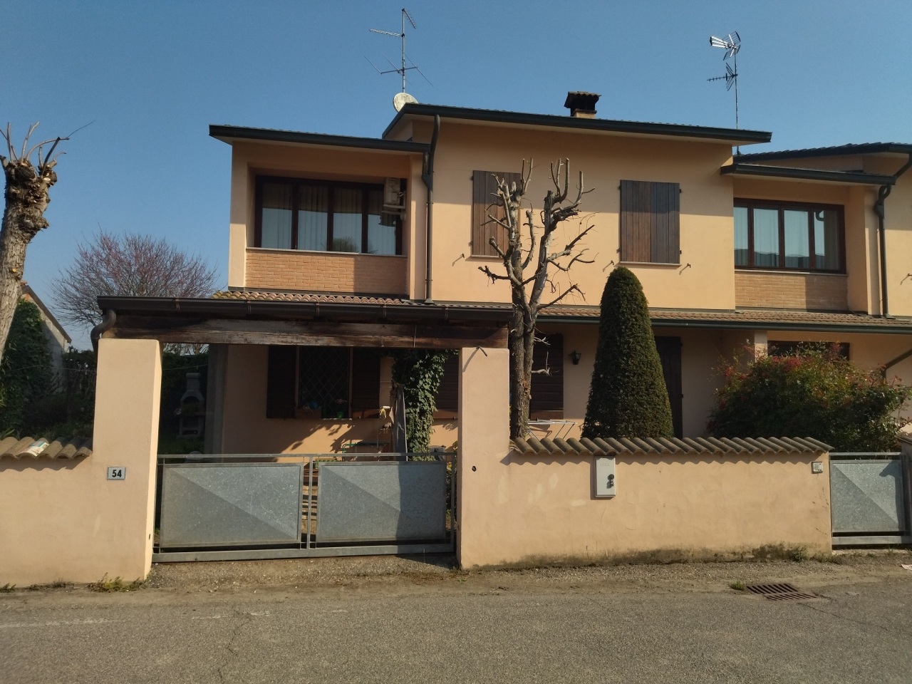 Villa a Schiera in vendita a Casalmaggiore, 9 locali, prezzo € 260.000 | PortaleAgenzieImmobiliari.it