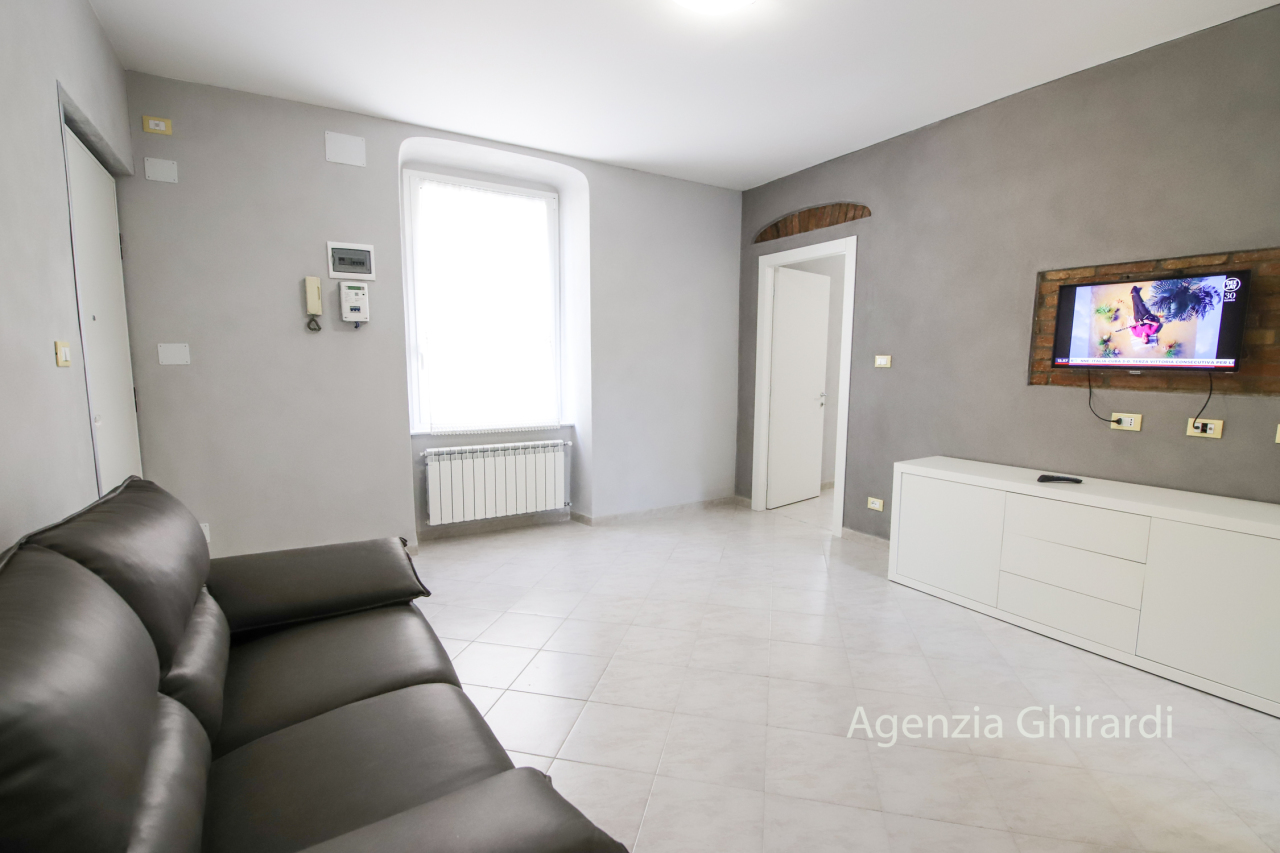 Appartamento in affitto a Genova, 6 locali, prezzo € 1.000 | PortaleAgenzieImmobiliari.it