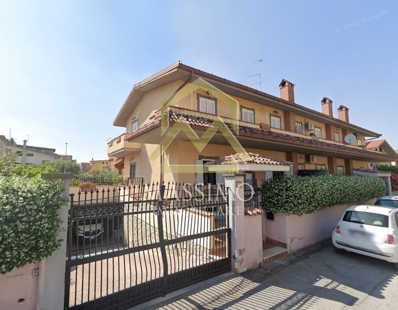 Villa a Schiera in vendita a Guidonia Montecelio, 9 locali, prezzo € 545.000 | PortaleAgenzieImmobiliari.it