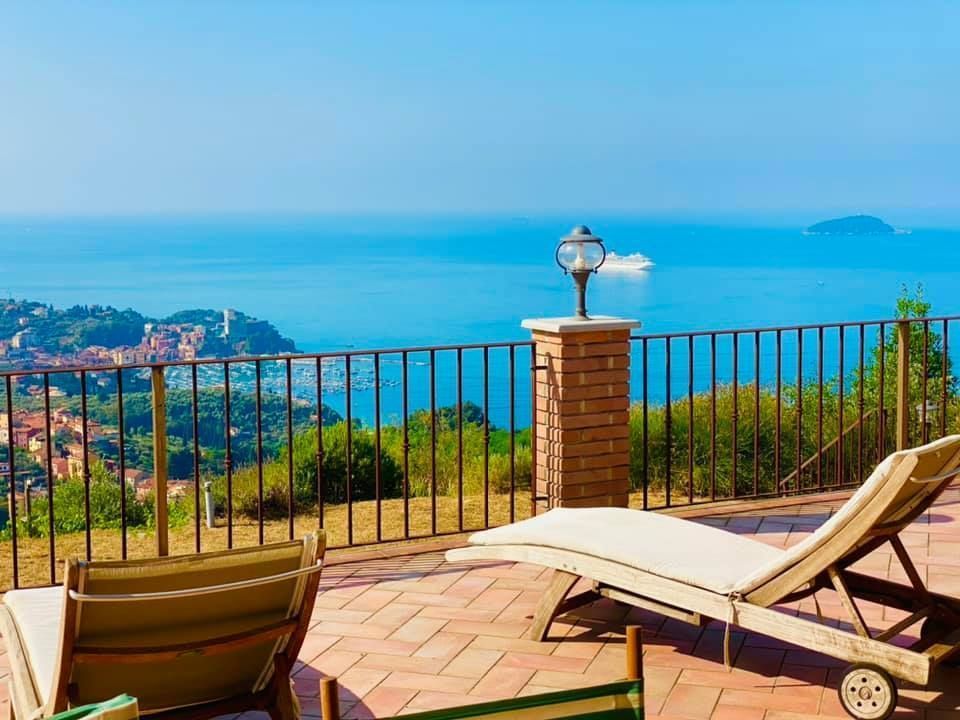 Villa in vendita a Lerici, 10 locali, prezzo € 2.000.000 | PortaleAgenzieImmobiliari.it