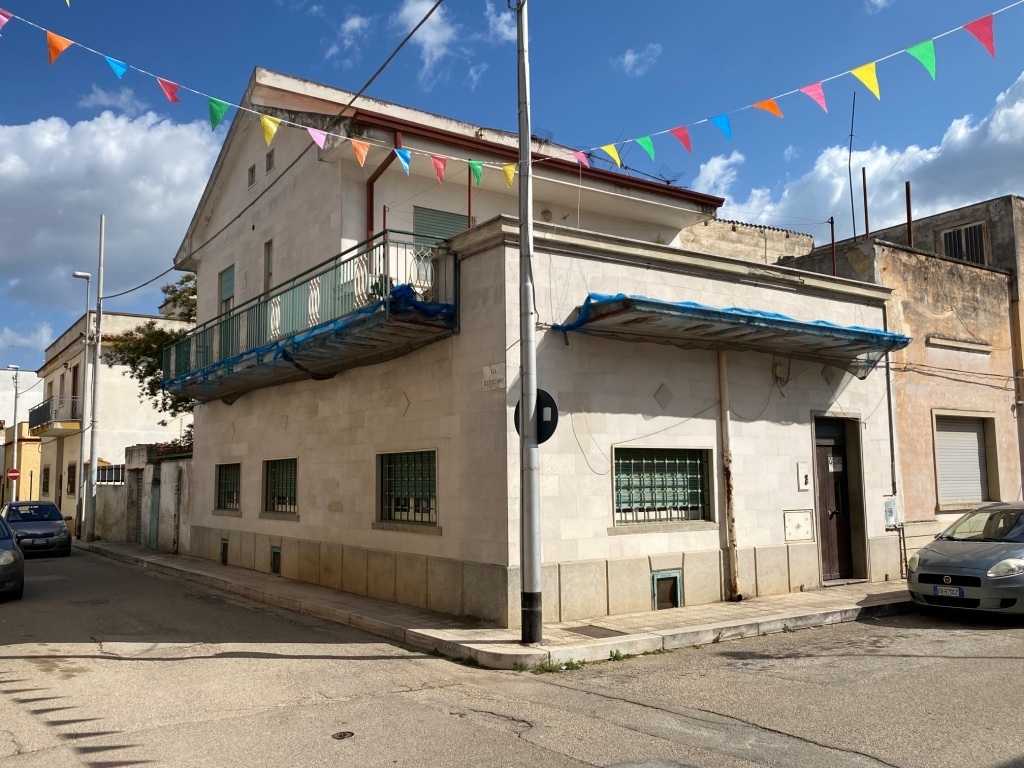 Appartamento in vendita a Casamassima, 5 locali, prezzo € 128.000 | PortaleAgenzieImmobiliari.it