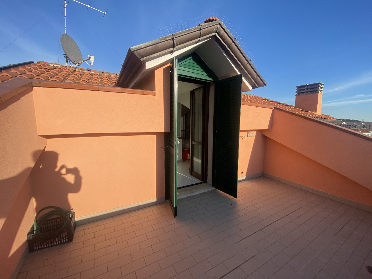 Appartamento in vendita a Santo Stefano di Magra, 5 locali, prezzo € 300.000 | PortaleAgenzieImmobiliari.it